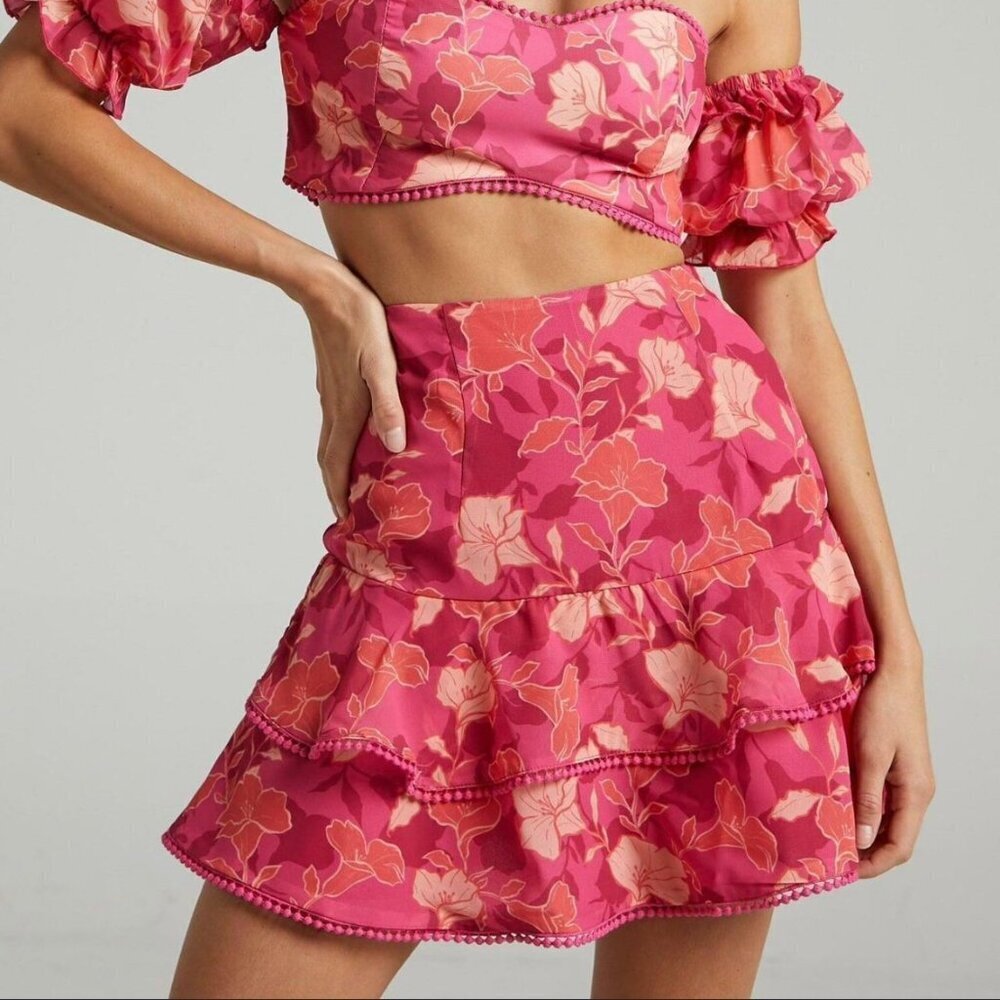 Final Resort Paisley Print Ruffle Skirt